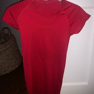 Lulu lemon red short sleeve top